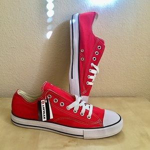 Vintage Airwalk sneakers